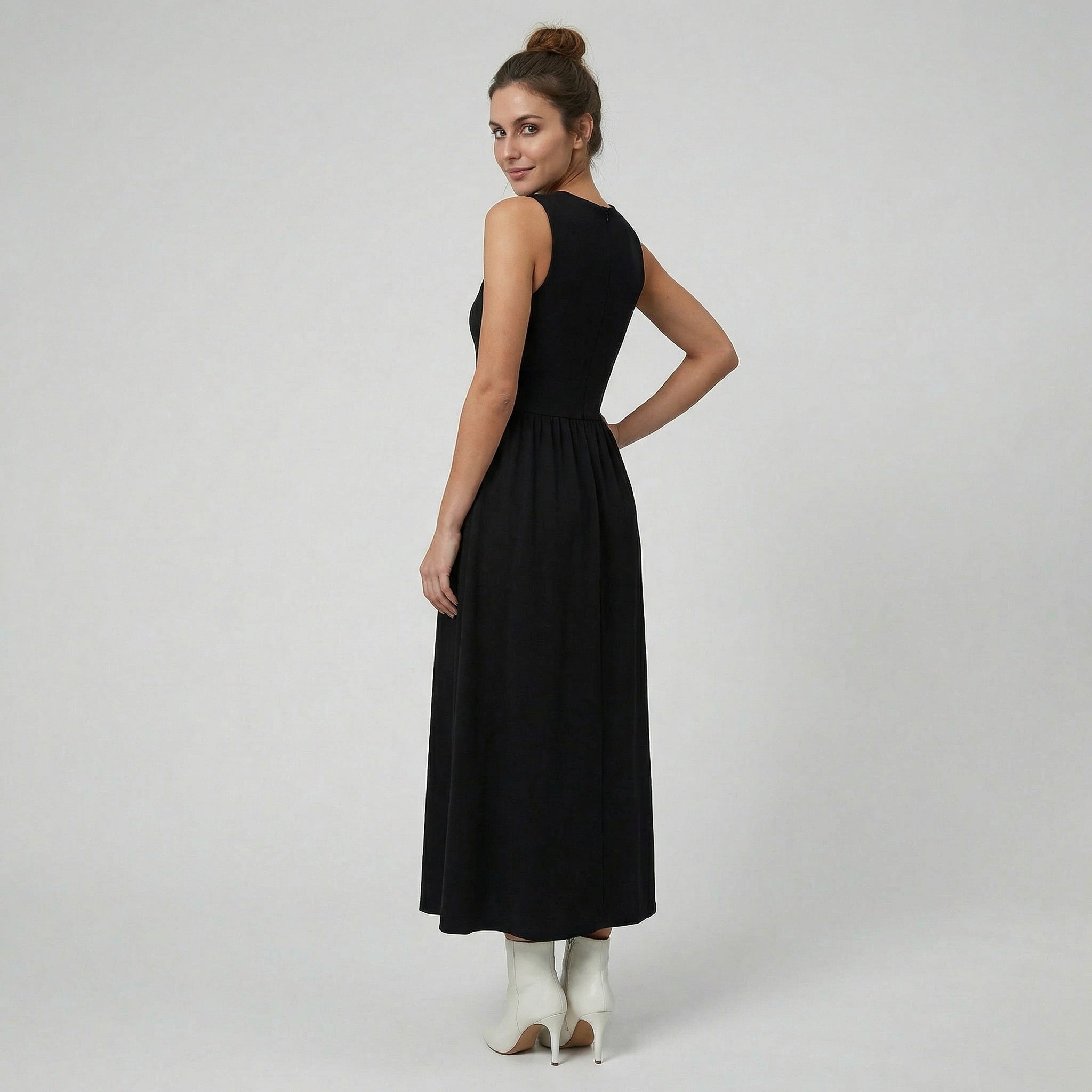 Olamil - Women’s Sleeveless Round Neck Dress