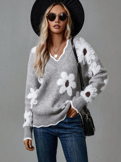 Talli | Women’s Elegant Sweater with Floral Design