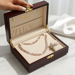 Women’s Fish Tail Set with Clasp