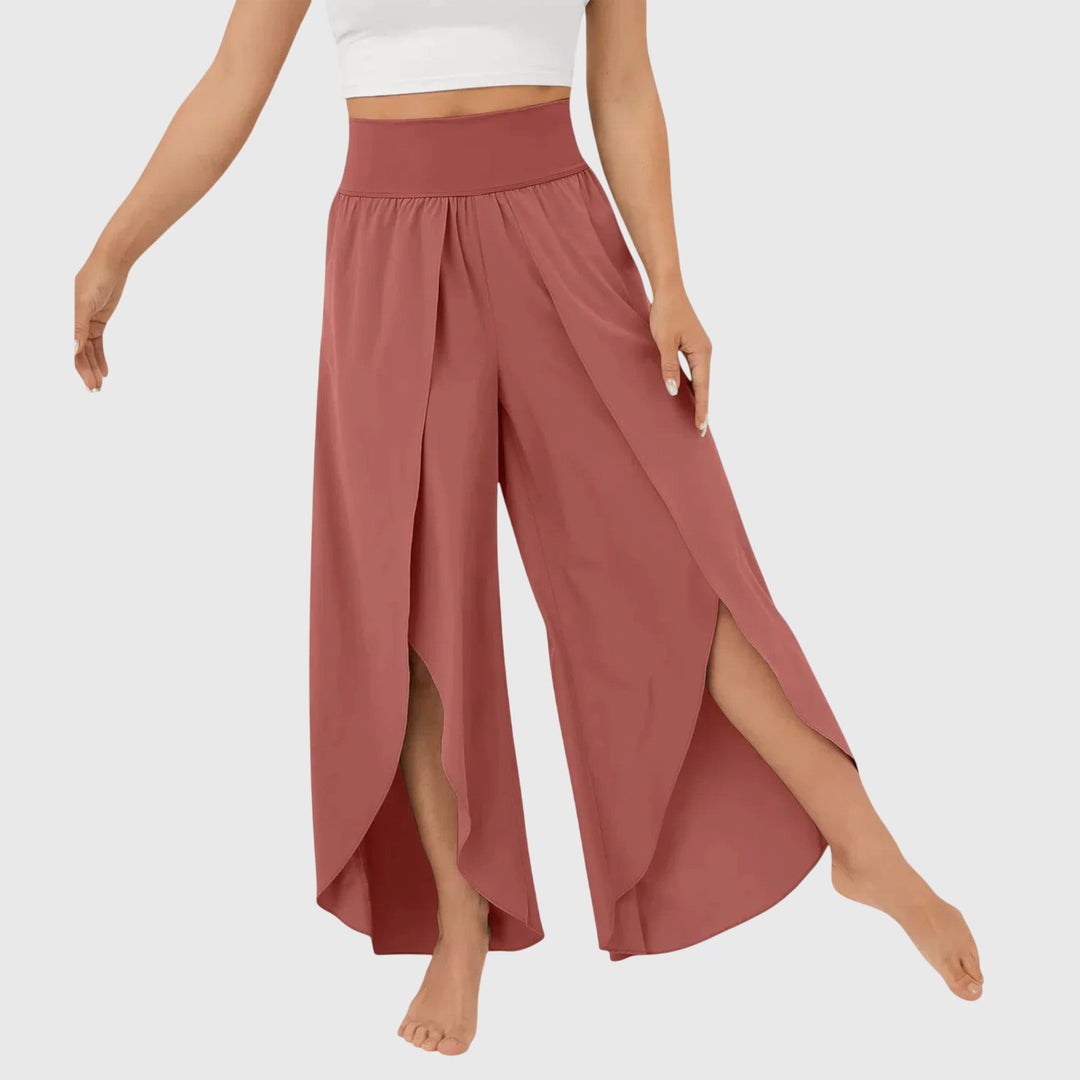 Women’s AirFlow Pants with Integrated Shorts