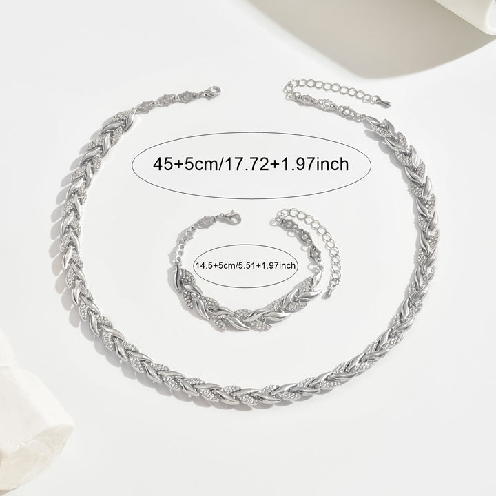 Women’s Fish Tail Set with Clasp