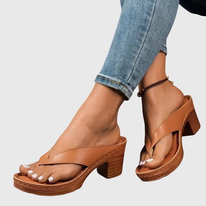 Women’s Sandals with Arch Support