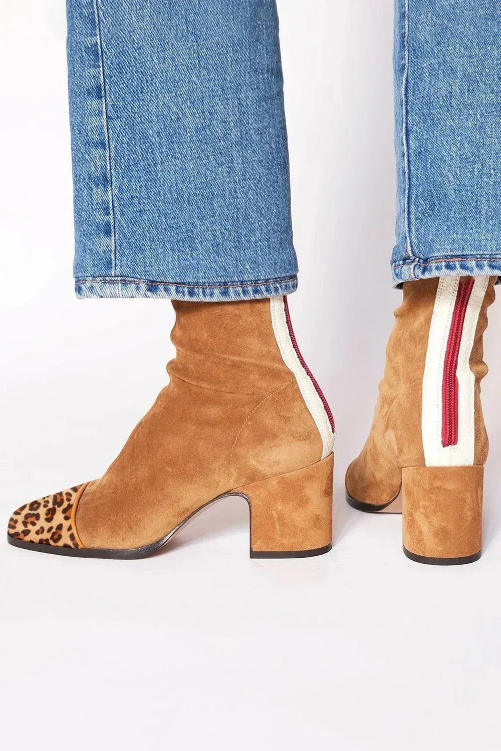 Women’s Elegant Boots with Back Zip