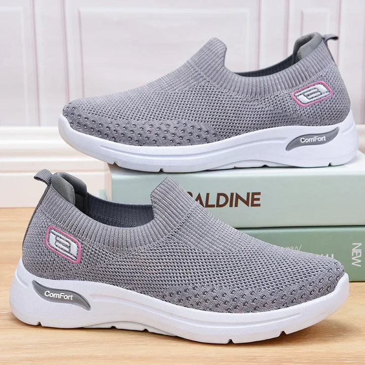Women’s Everyday Ease Sneakers with Orthopedic Comfort