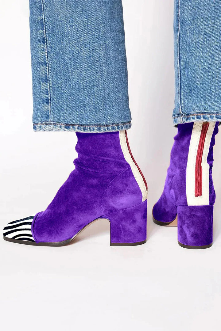 Women’s Elegant Boots with Back Zip