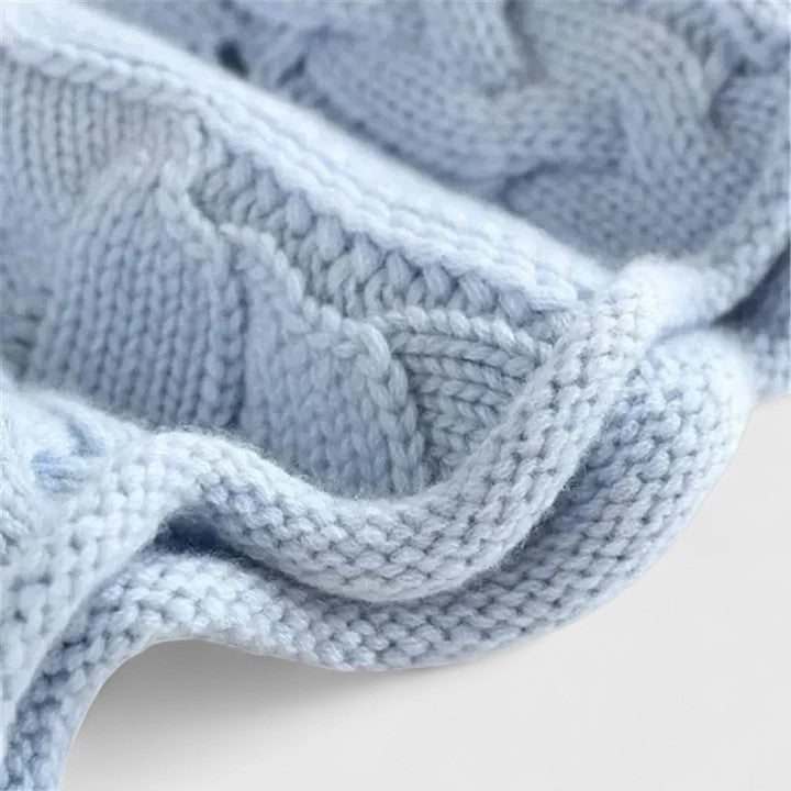 Women’s Cable Knit Sweater with Lightweight Warmth