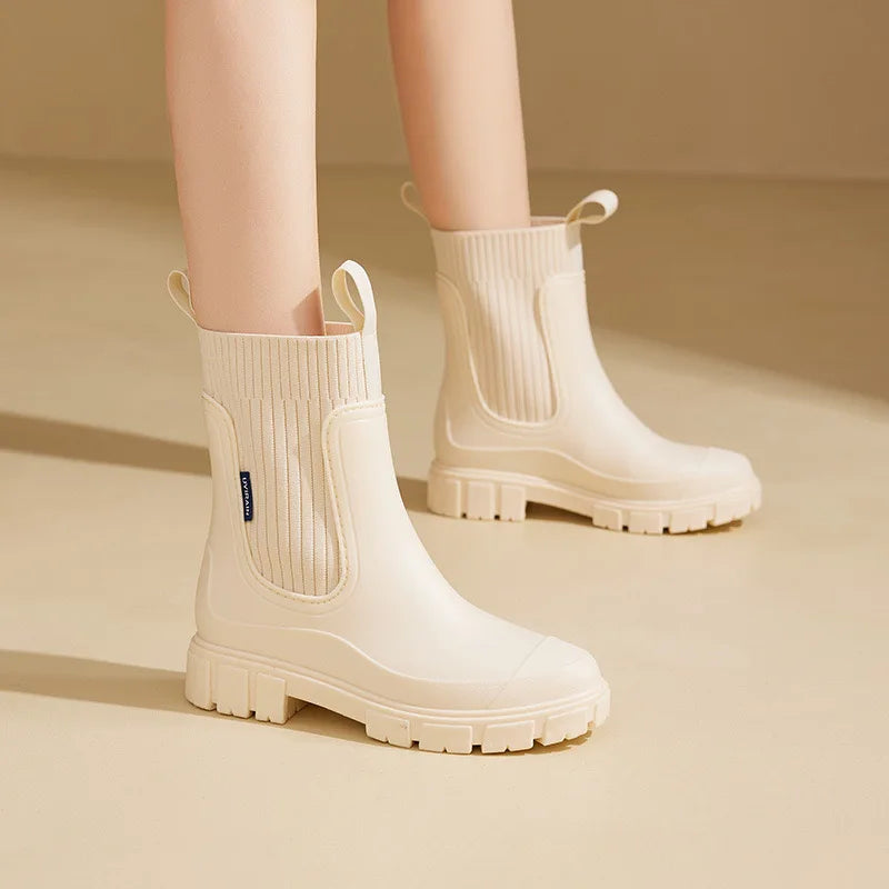 Women’s Elegant Boots with Waterproof protection