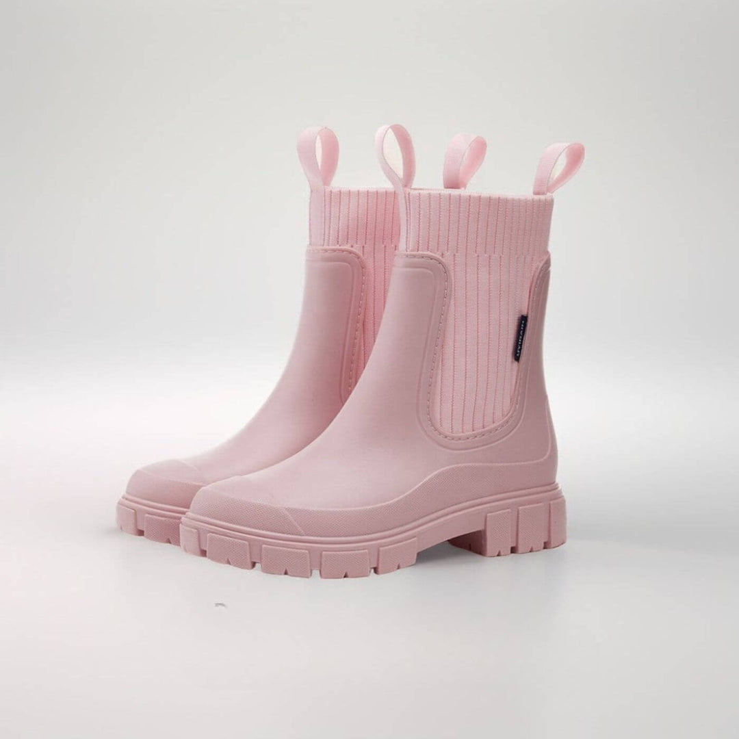 Women’s Elegant Boots with Waterproof protection
