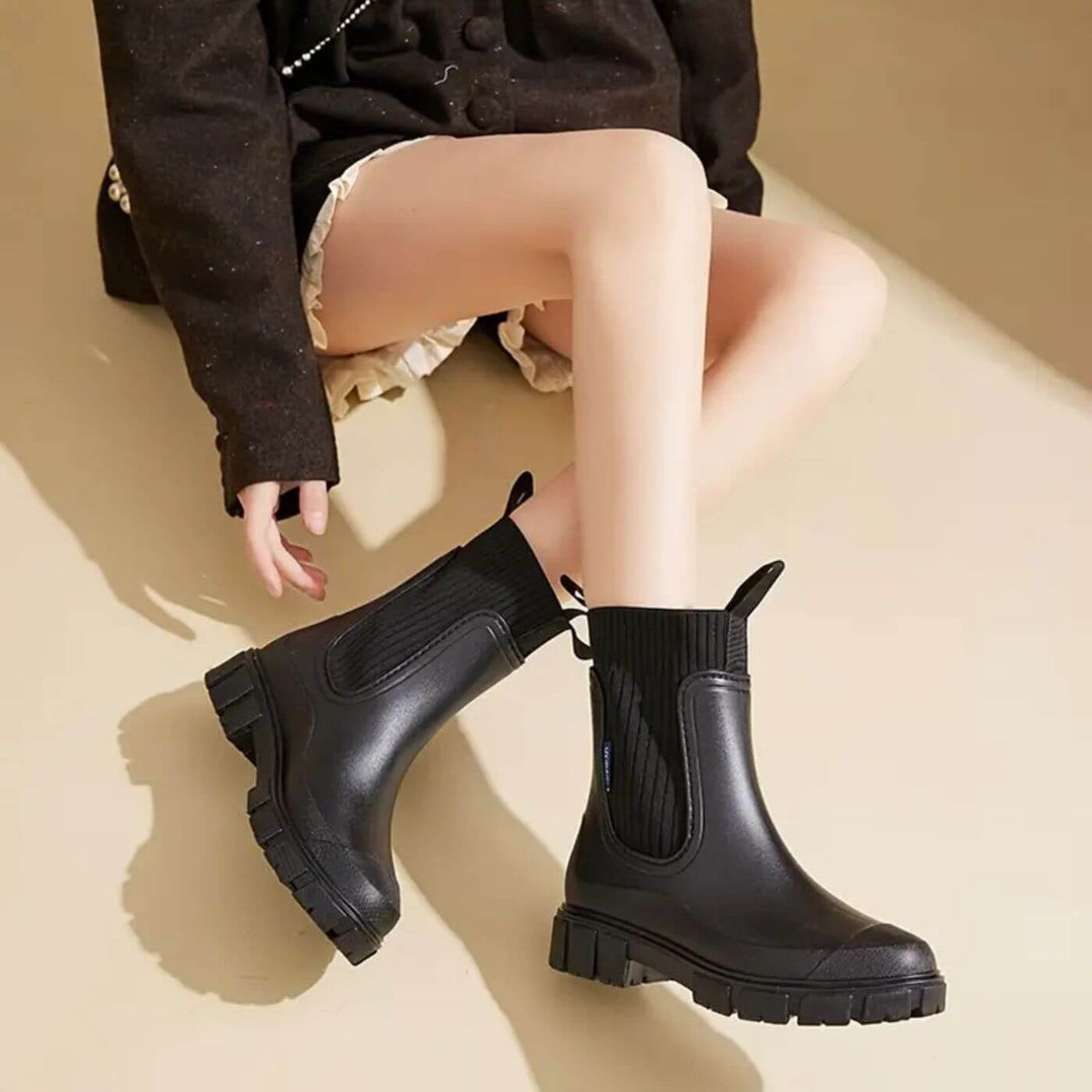 Women’s Elegant Boots with Waterproof protection