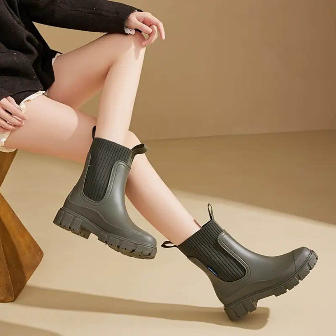 Women’s Elegant Boots with Waterproof protection