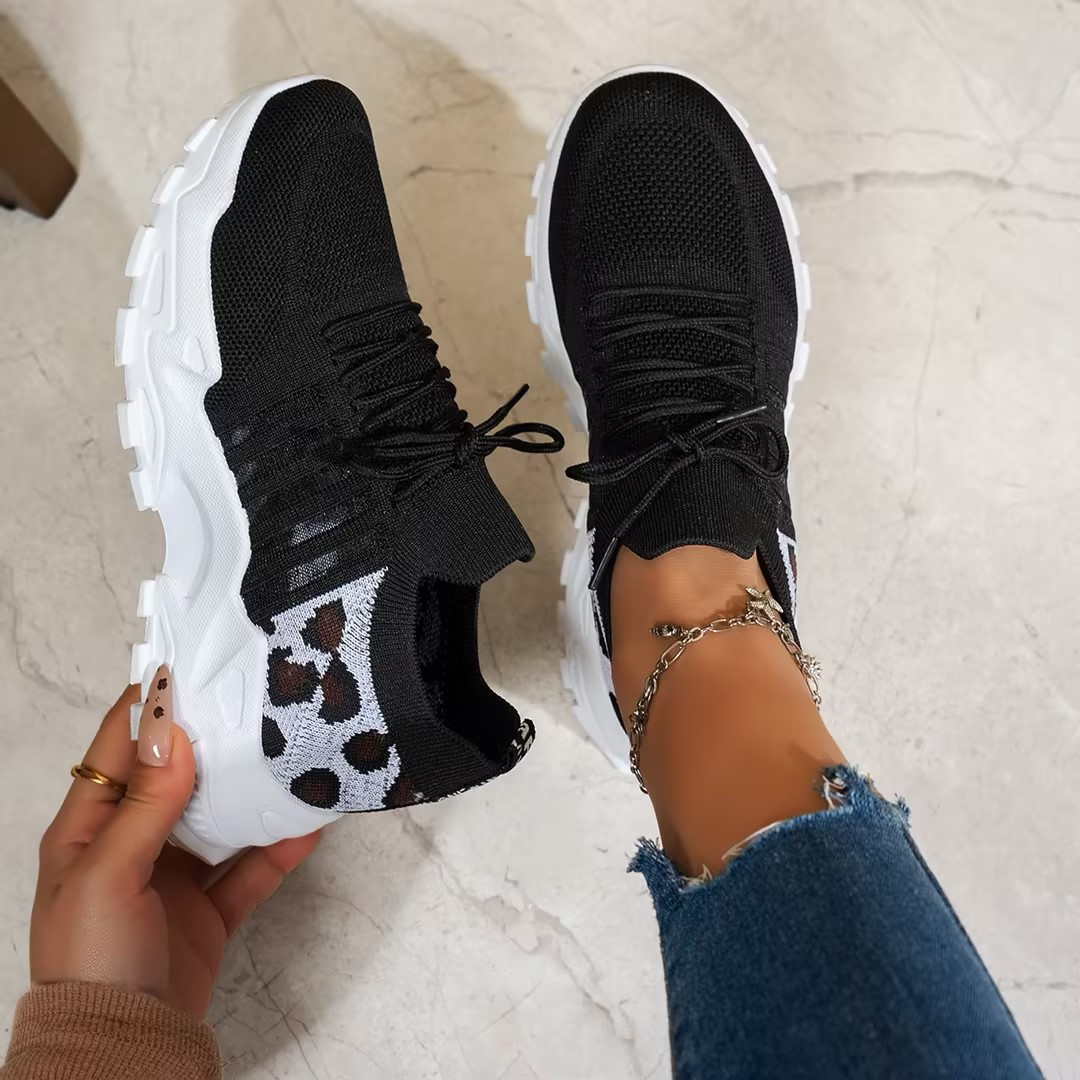 Women’s Wide Toe Box Sneakers