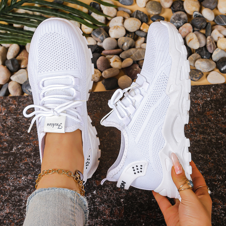 Women’s Wide Toe Box Sneakers
