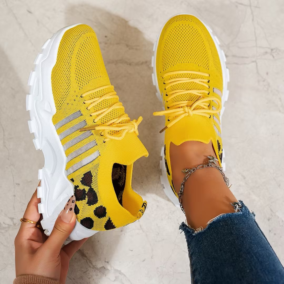 Women’s Wide Toe Box Sneakers