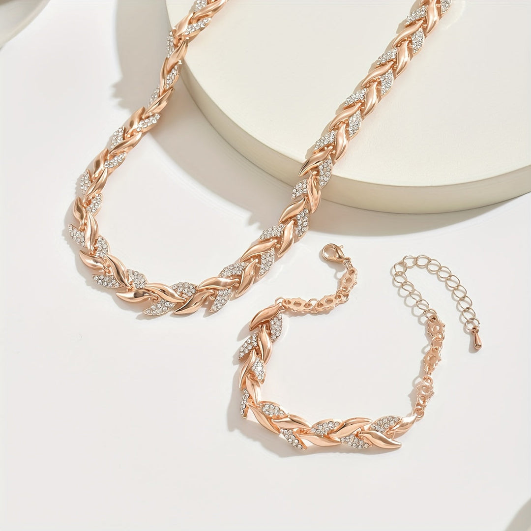 Women’s Fish Tail Set with Clasp