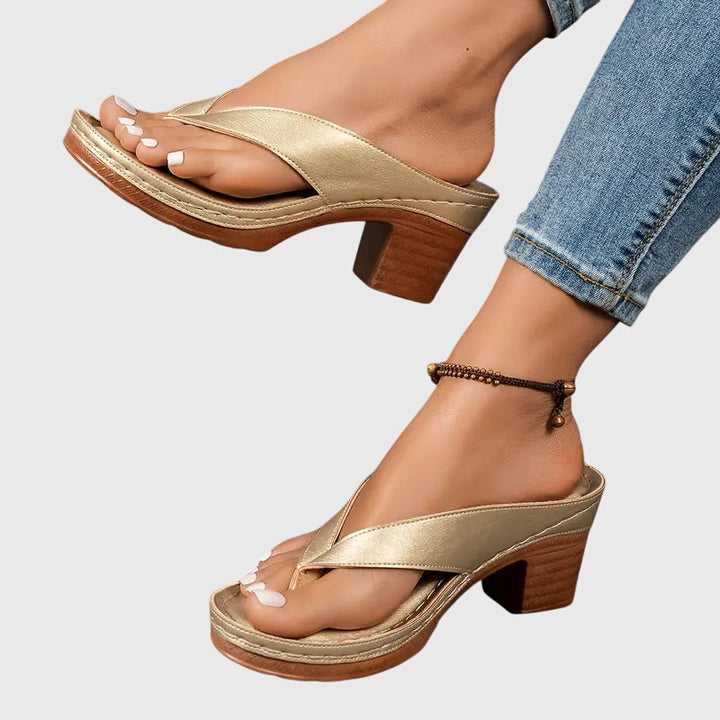 Women’s Sandals with Arch Support
