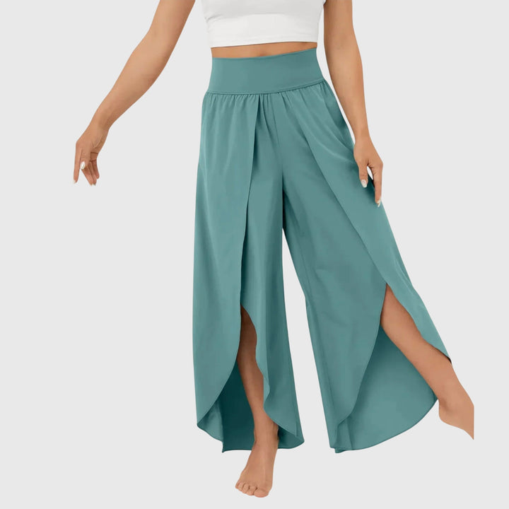 Women’s AirFlow Pants with Integrated Shorts