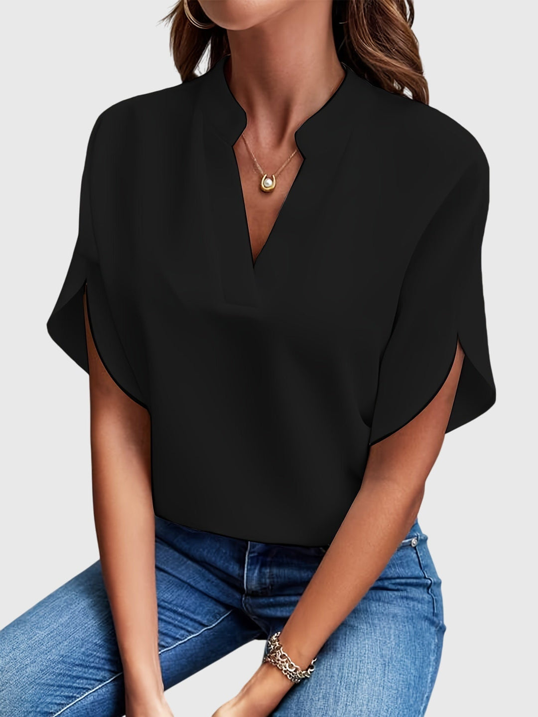 Women’s Elegant Blouse with Refined Silhouette
