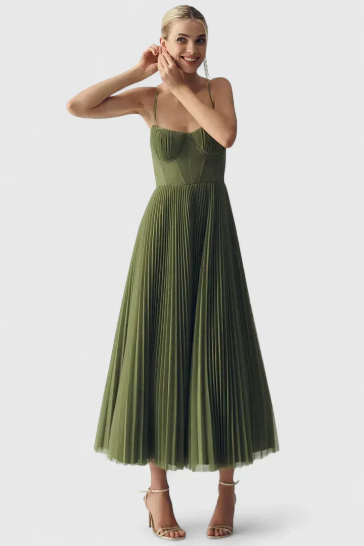 Women’s Elegant Dress with Open Back