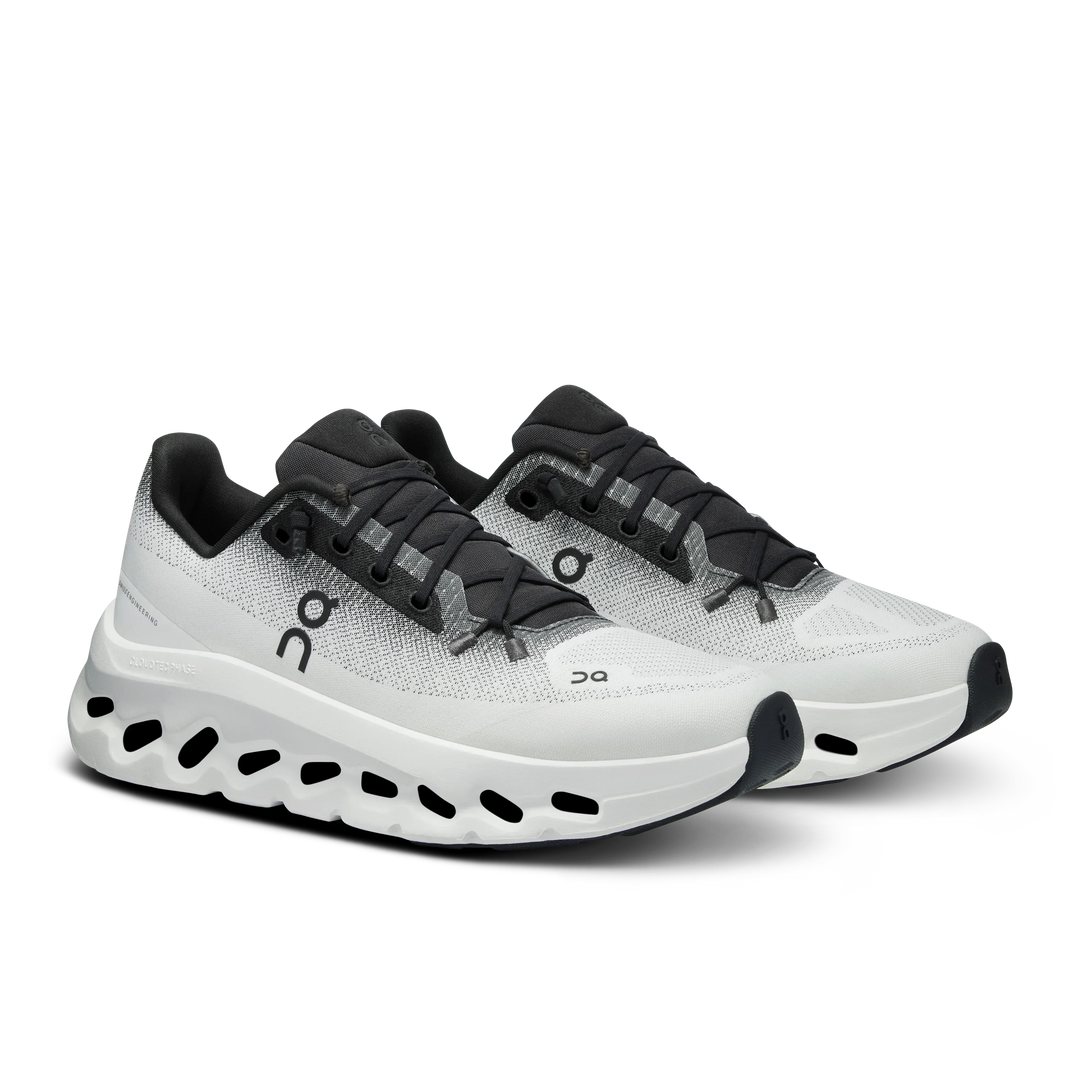 On Cloudtilt - Black | Ivory