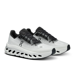 On Cloudtilt - Black | Ivory