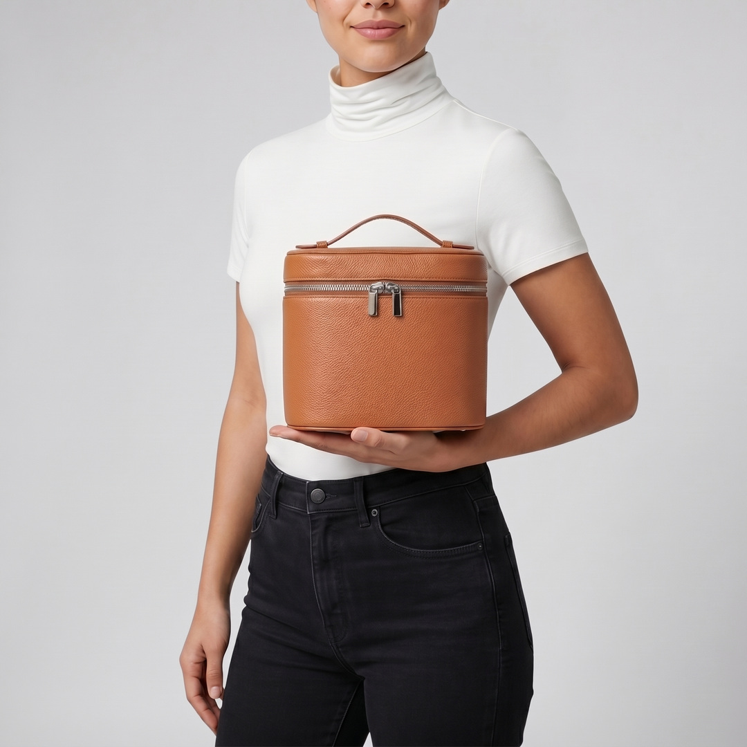 Women’s Leather Vanity Case - Structured Wash Bag | Olamil